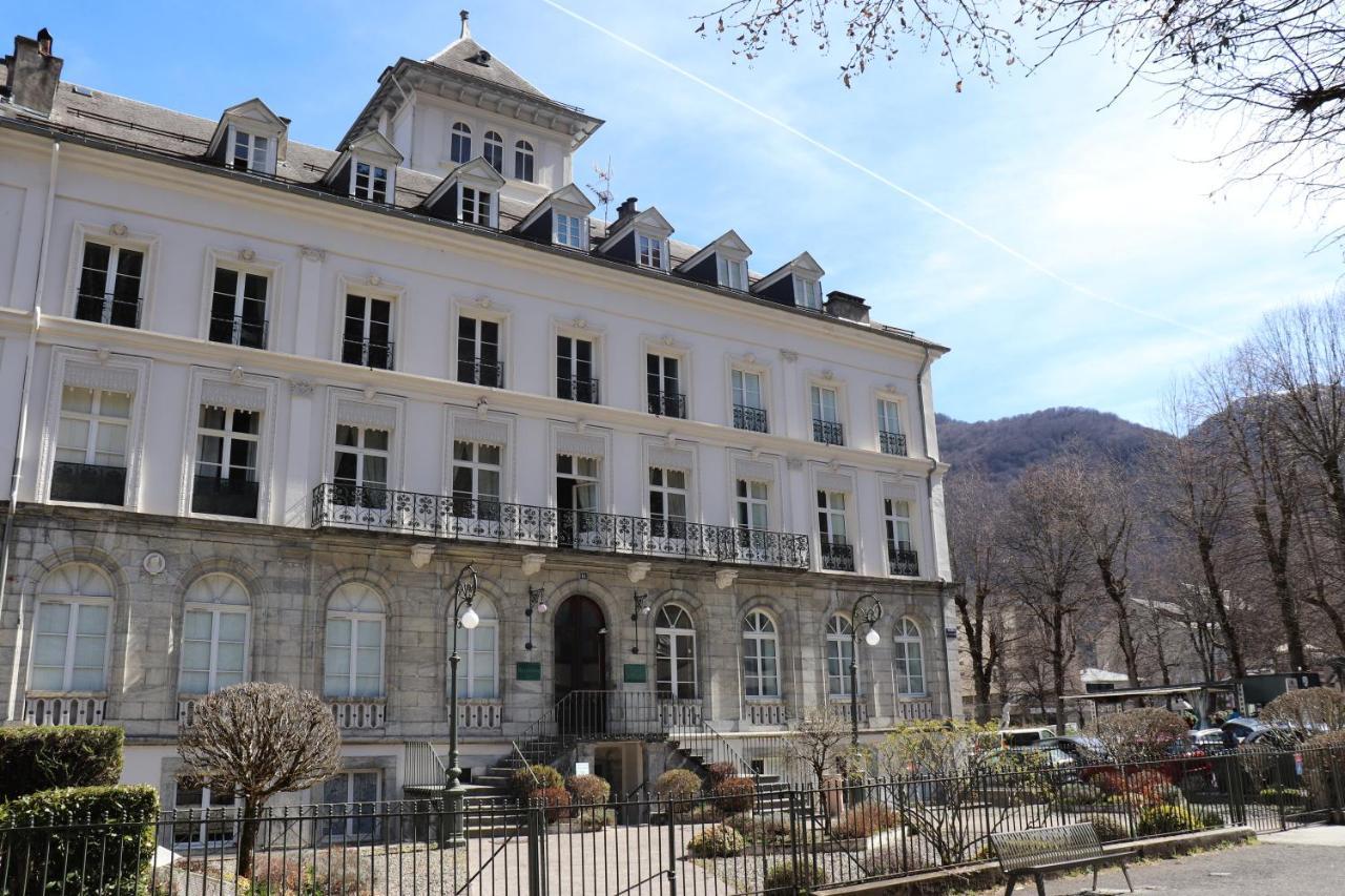דירות Bagnères-de-Luchon Le Palais D'Etigny מראה חיצוני תמונה